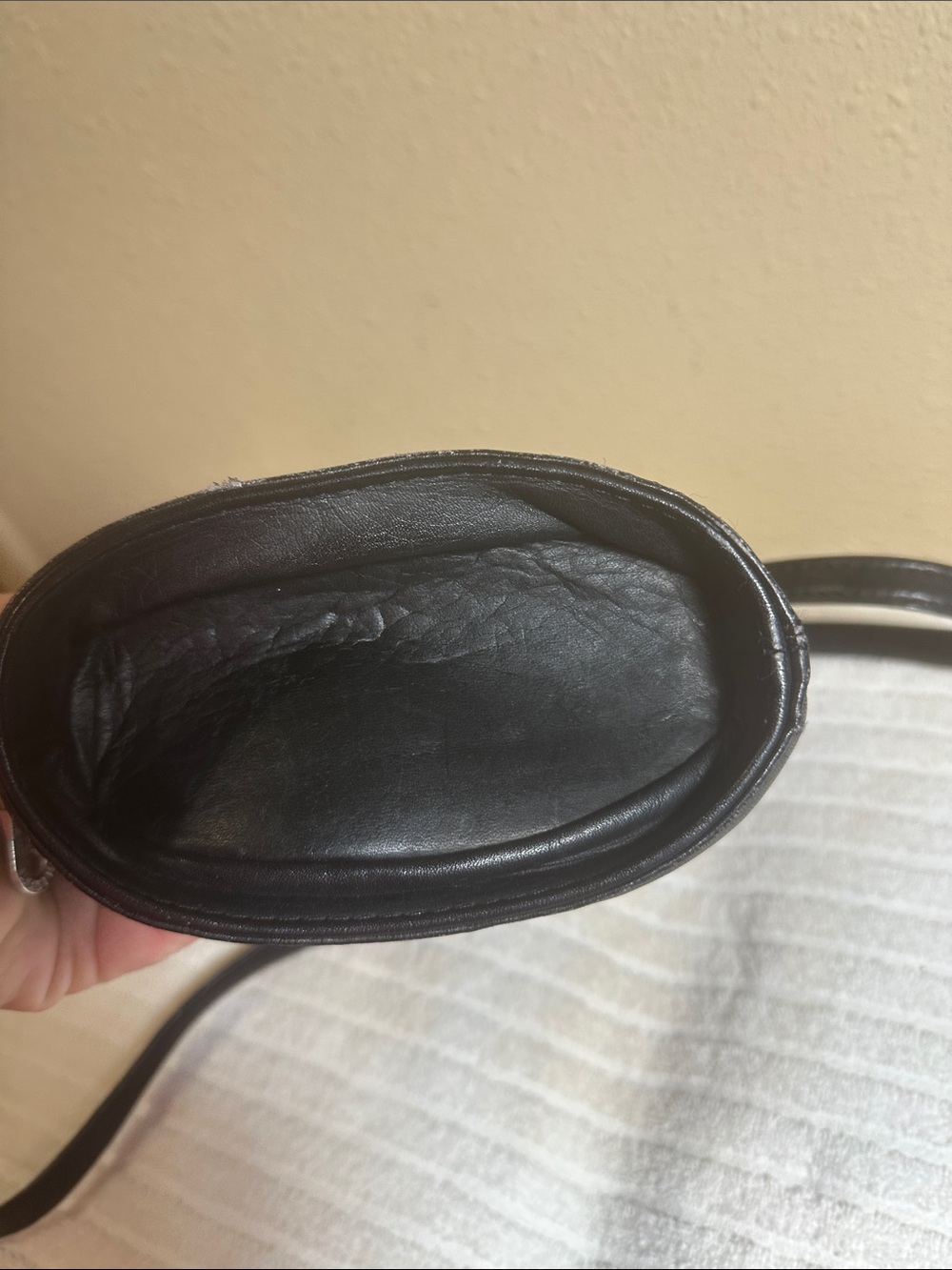 Wilson Leather Crossbody - Picture 3 of 6